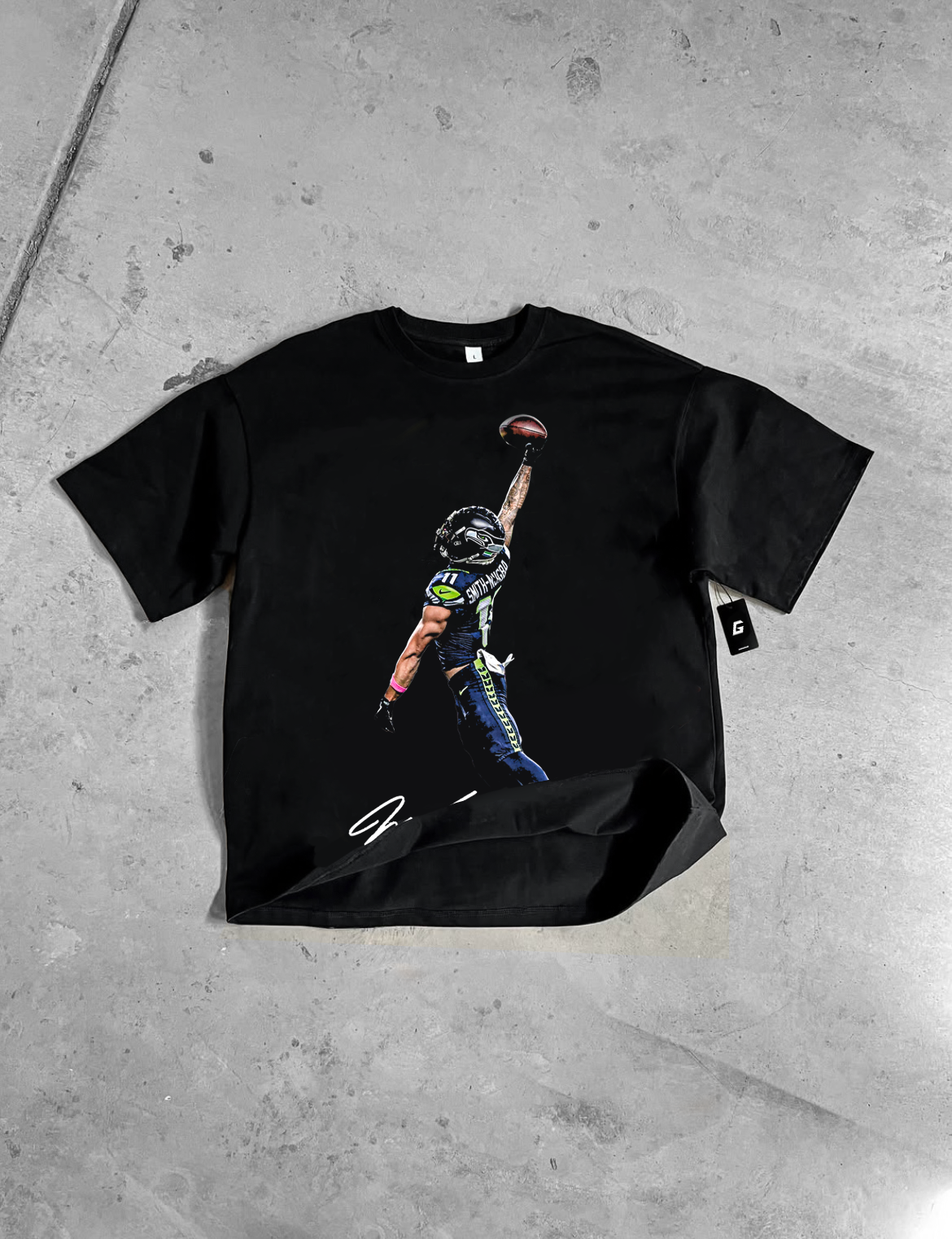 SMITH-NJIGBA “POSTERIZED” TEE